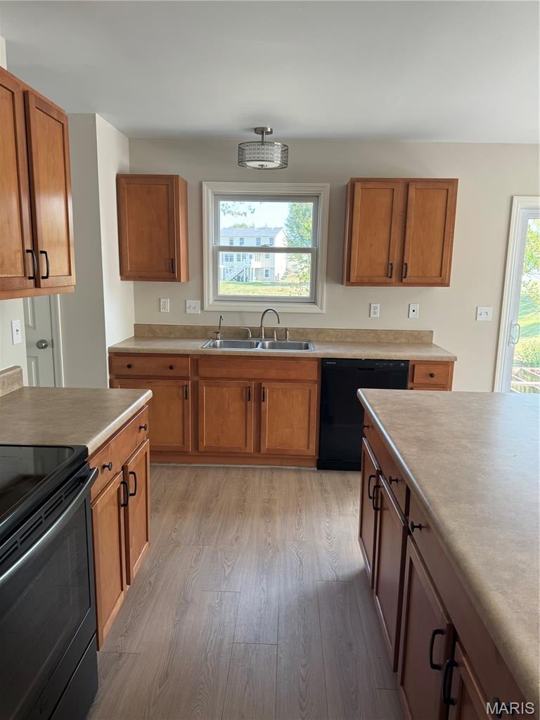 Photo of 180 Homefield Gardens Drive, OFallon, MO 63366 (MLS # 26067582)