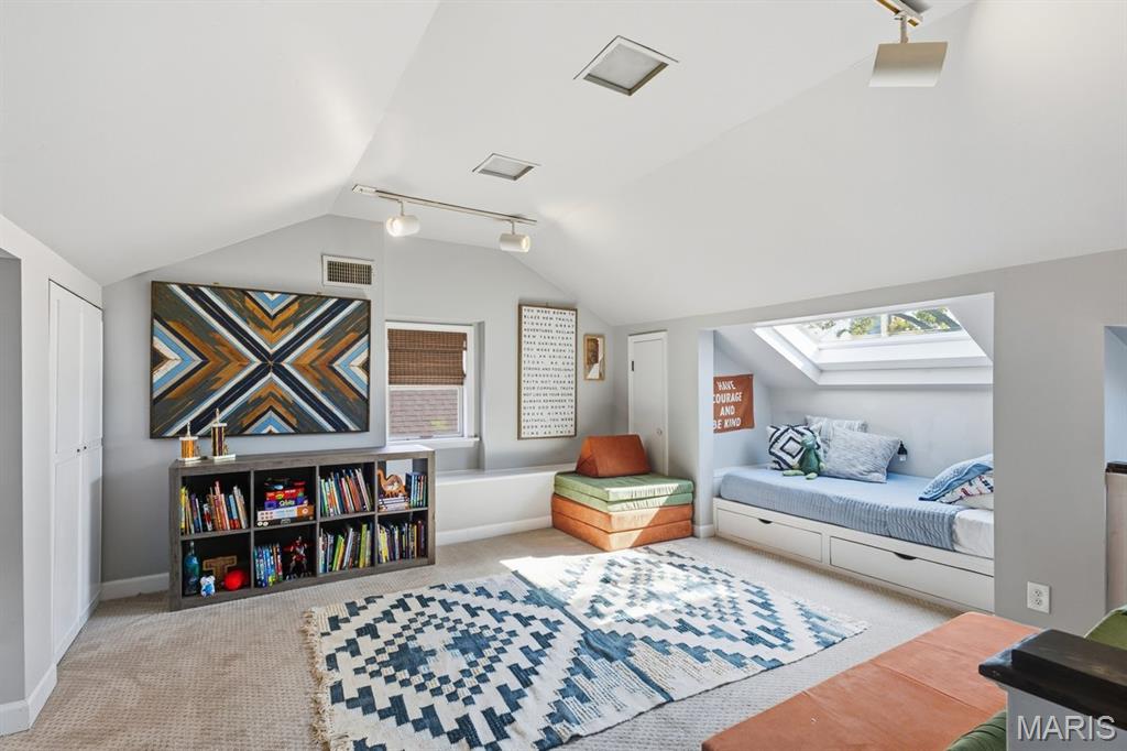 Hillcrest - Residential