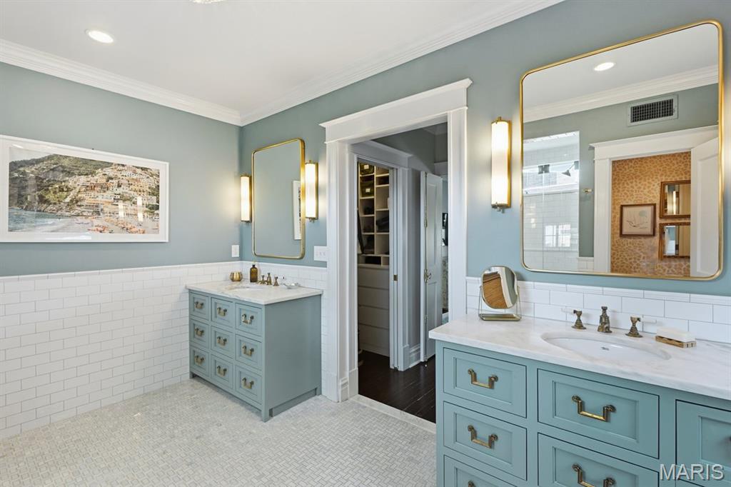 Hillcrest - Residential