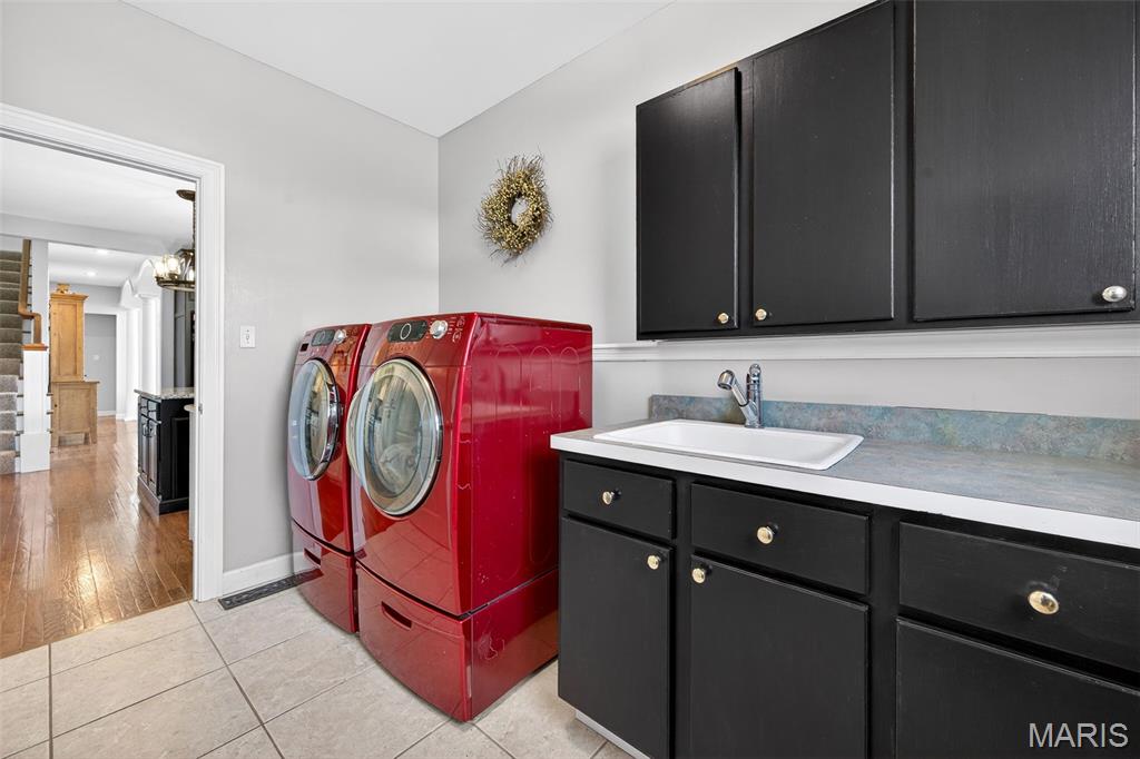 Summit Estate - Residential