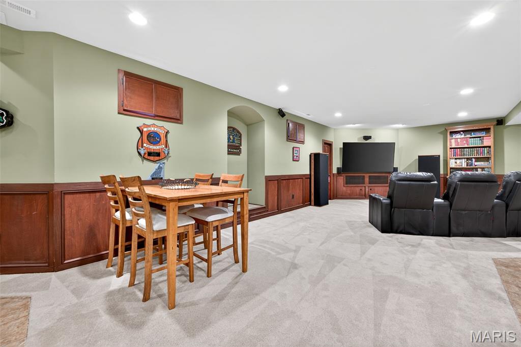 Summit Estate - Residential