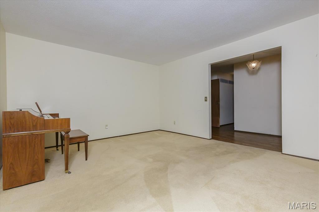 11863 Brookington Drive