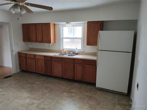 Tiny photo for 216 David Street, Elsberry, MO 63343 (MLS # 25005165)
