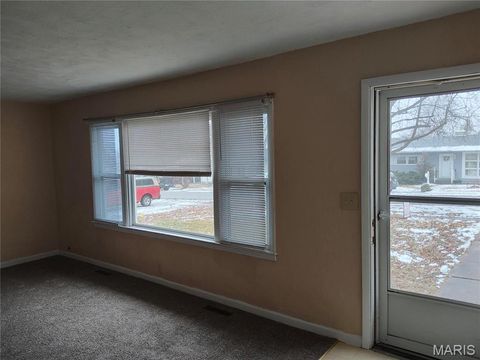 Tiny photo for 216 David Street, Elsberry, MO 63343 (MLS # 25005165)