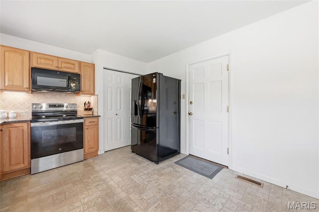 Eastwood Manor - Residential