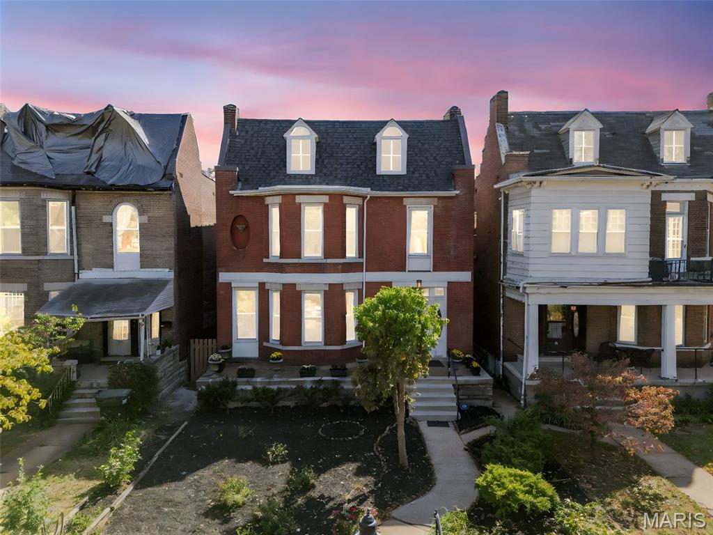 5164 Waterman Boulevard