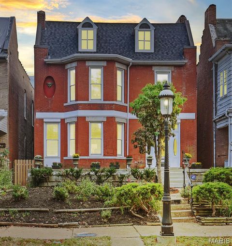 5164 Waterman Boulevard St Louis MO 63108