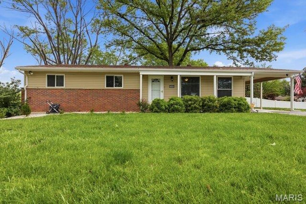 Photo of 1340 Craig Road, Unincorporated, MO 63146 (MLS # 26025788)