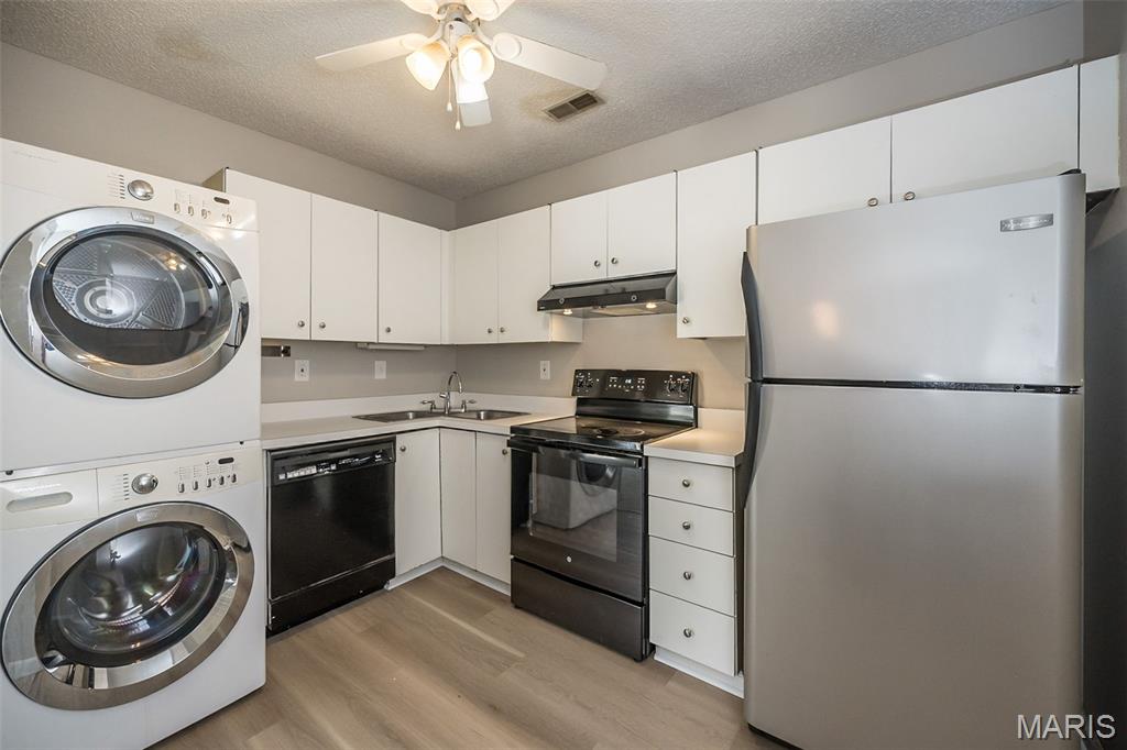 Brentwood Forest Condo Ph Three - Residential