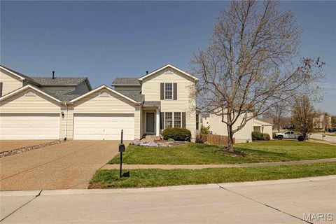 Photo of 2007 Ella Drive #2161B, Wentzville, MO 63385 (MLS # 26017763)