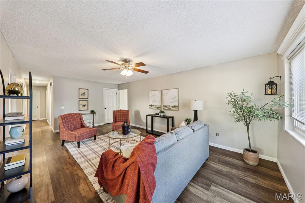 1111 Shadowoak Drive