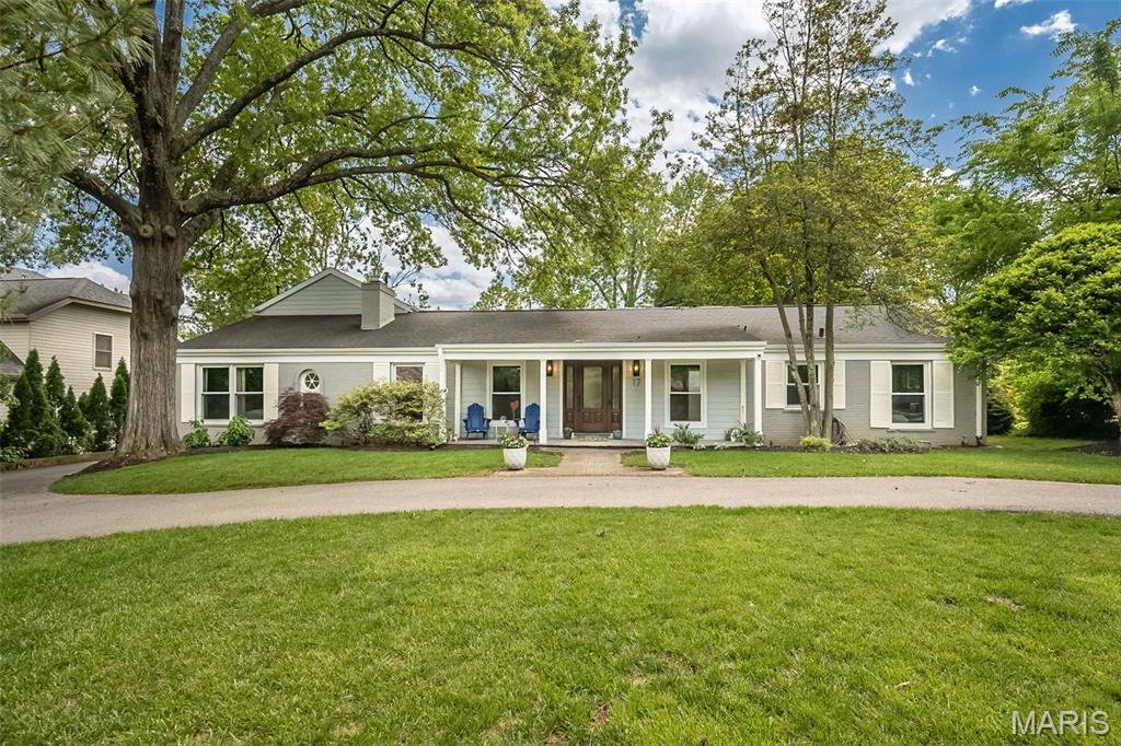 17 Colonial Hills Parkway