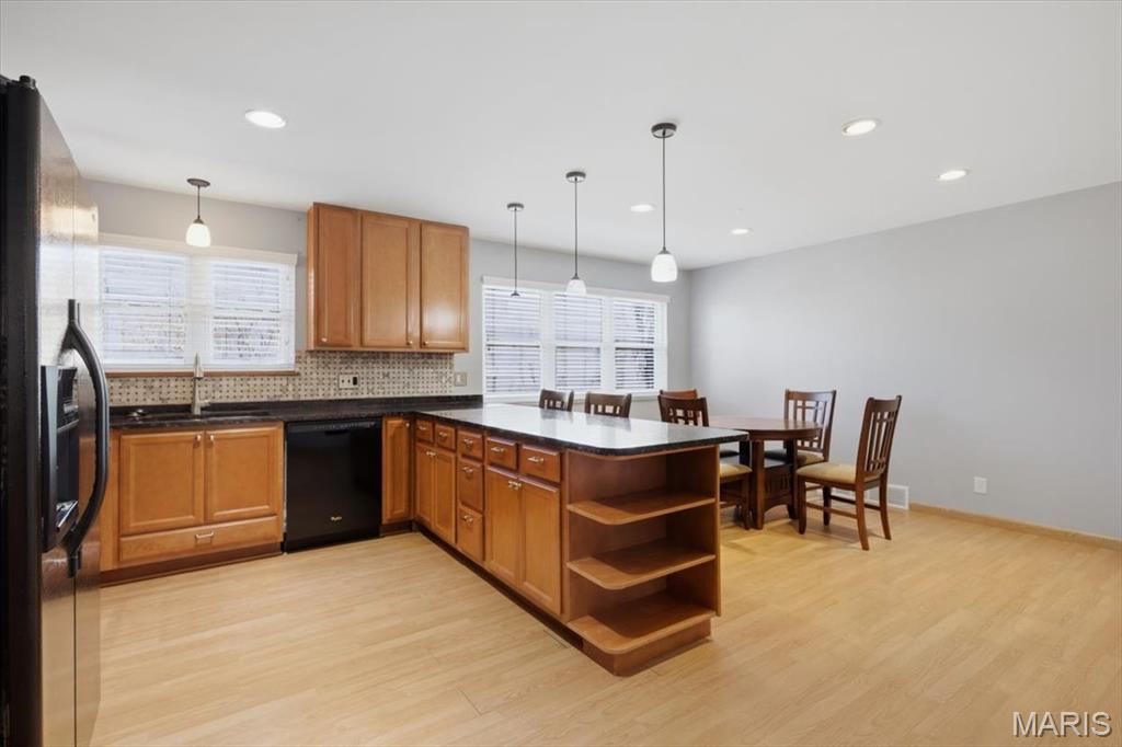 Pebble Hill 4 - Residential