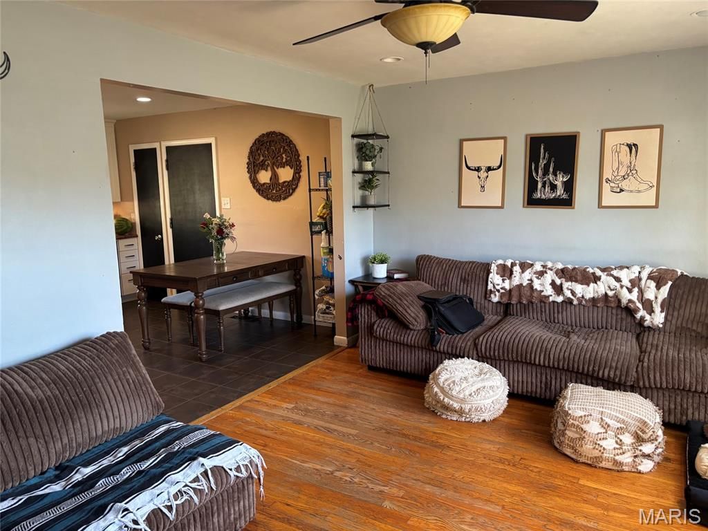 Photo of 7724 General Sherman Lane, St Louis, MO 63123 (MLS # 26029313)