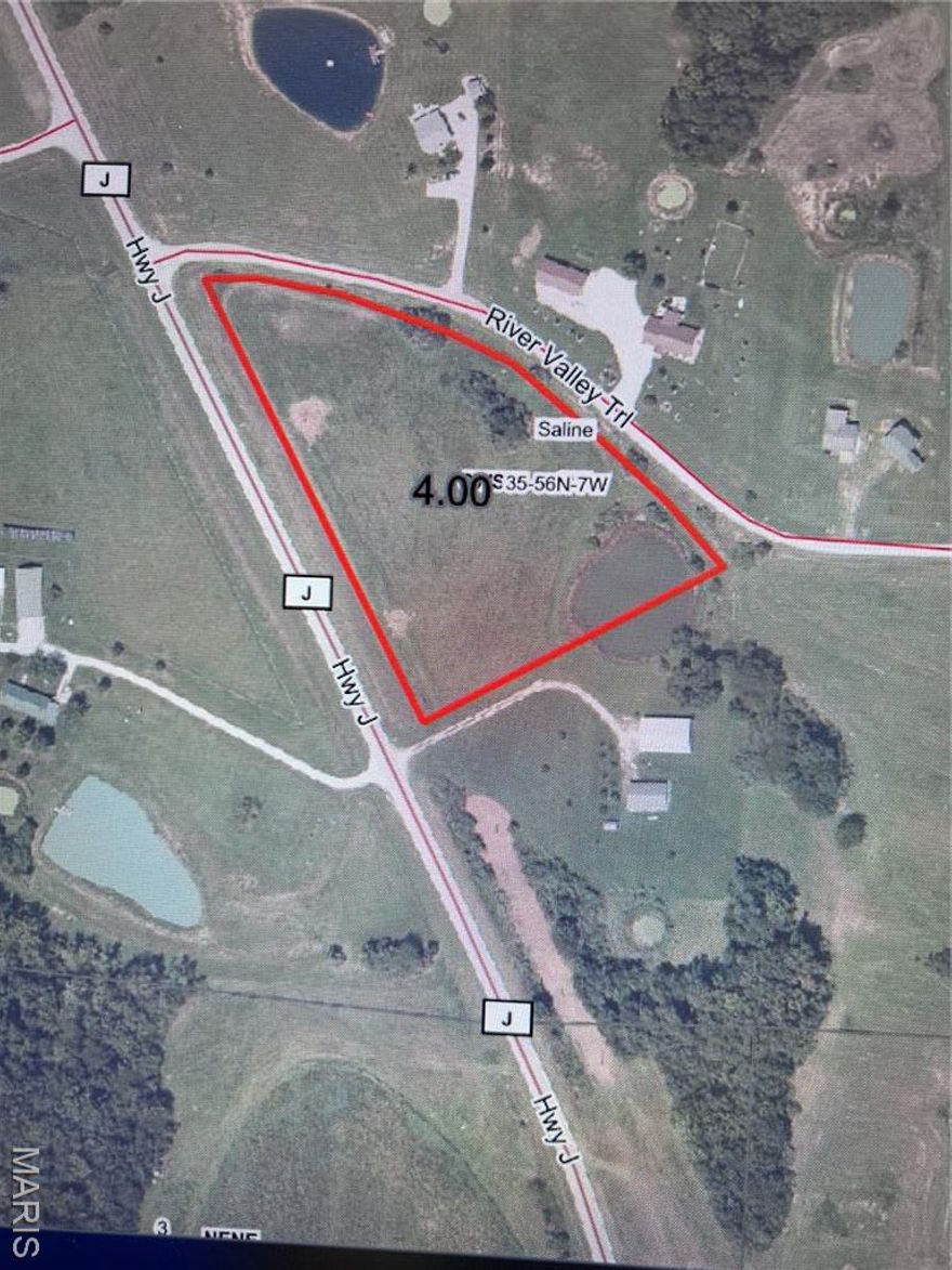 Route J, Mark Twain Lake, Dream Location! Directly across from Route J Reservoir you will find this 4 acre tract with a stocked shared pond. Safe entrance off of River Valley Trail to your slice of that perfect Lake Dream Getaway.
No Homeowner's Association! No monthly, quarterly or yearly fees! 
Just come, dream it, create it and enjoy!
Down the road from all things Mark Twain Lake like, Clarence Cannon Dam, MW Boudreaux Visitors Center, Warren G. See Spillway/Overlook/Recreation Area, Jellystone Park for water park and camping! Frank Russell Recreation Area for archery, hiking, horseback riding, John F. Spalding Recreation Area for hiking and beach front on the lake, and the boat ramps you will find everywhere!
Rural living awaits you, Lake Life will love you!
All found minutes from Monroe City, Ralls County, Missouri.
See it! Love it! Own it!