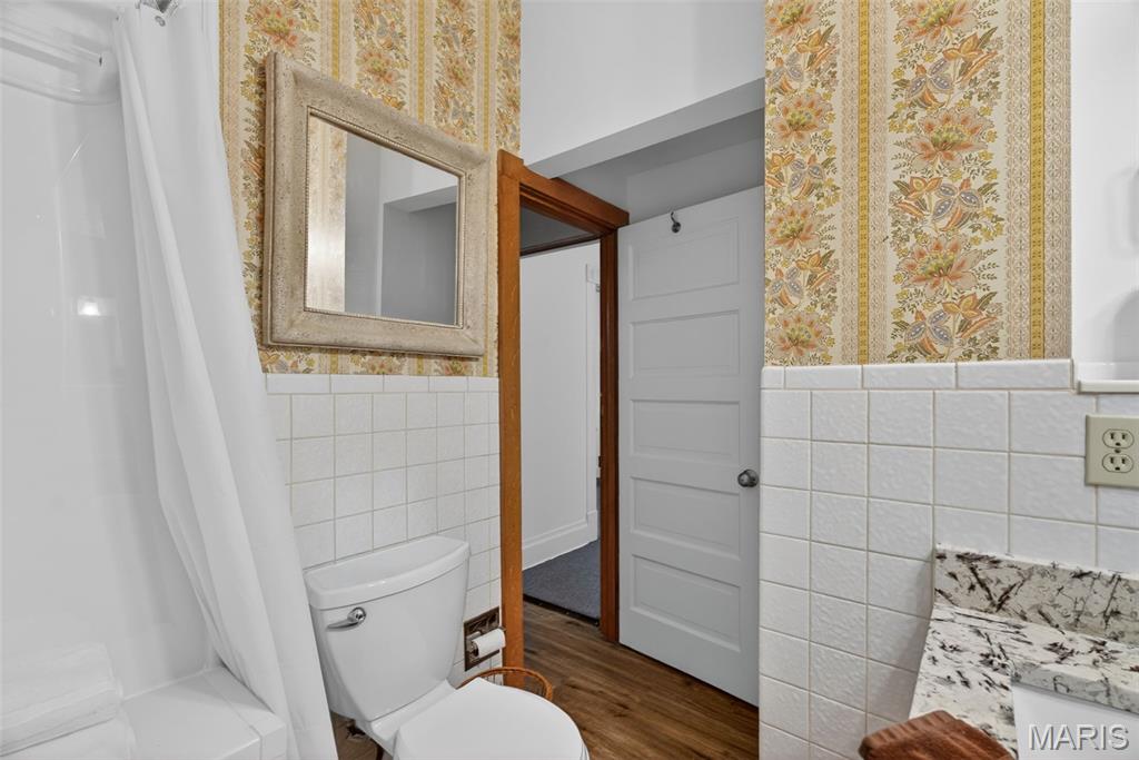 Redmons Add - Commercial Lease