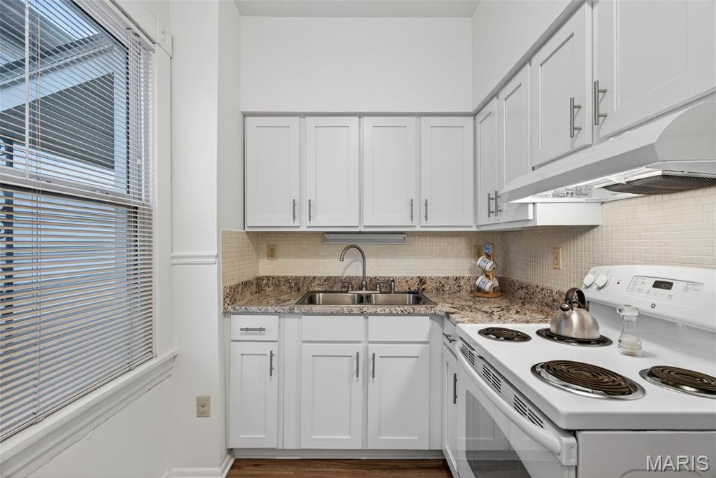 Redmons Add - Commercial Lease