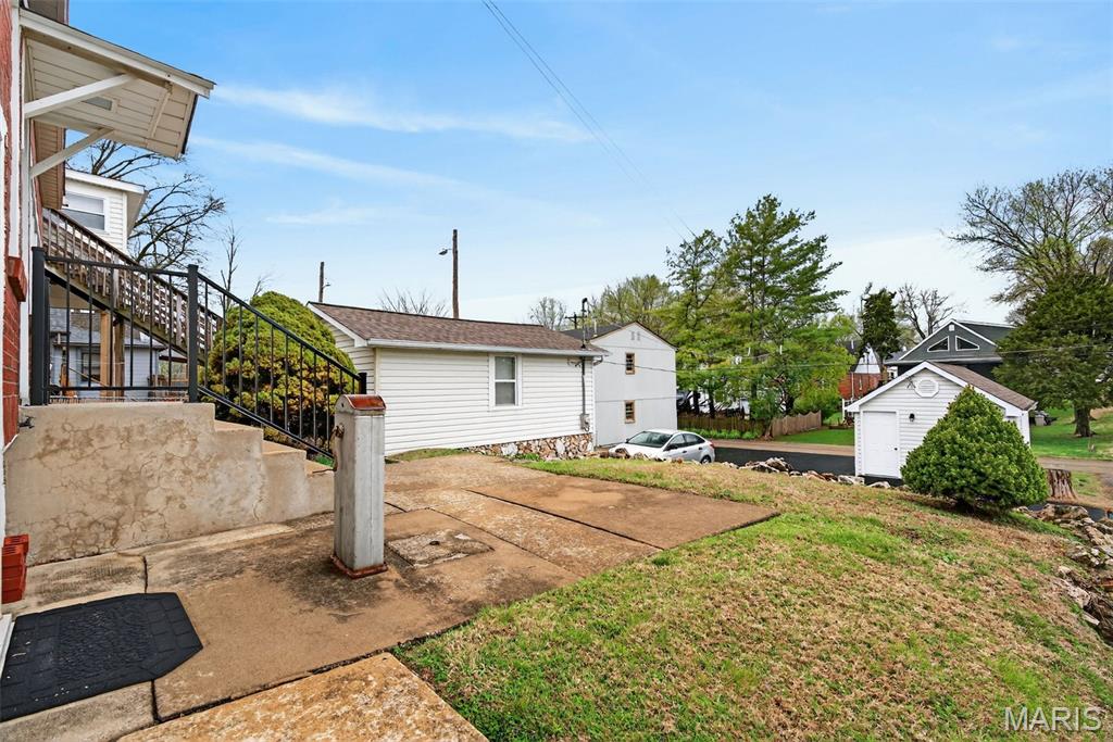 Redmons Add - Commercial Lease