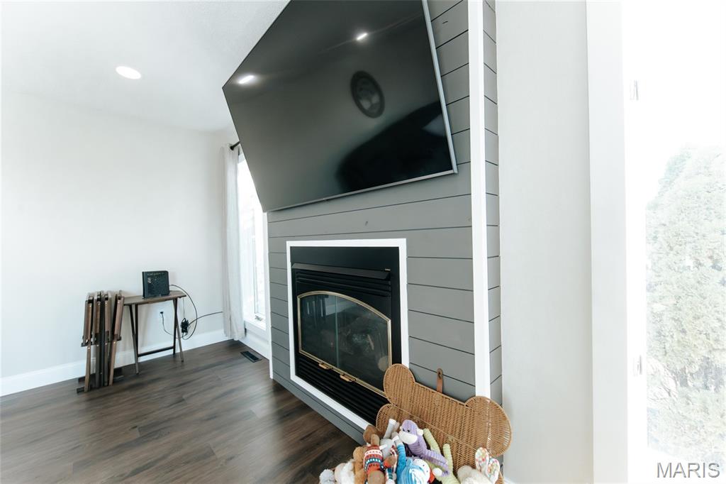 Emerald Hills - Residential