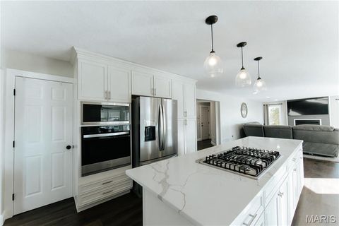 Tiny photo for 10605 Larson Lane, Rolla, MO 65401 (MLS # 26019147)