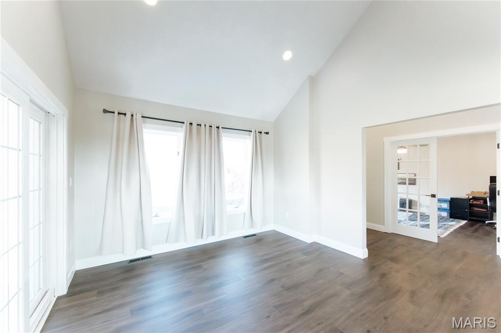 Emerald Hills - Residential