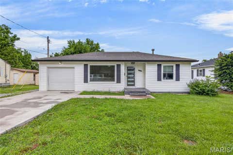 Photo of 1206 N Washington Street, Farmington, MO 63640 (MLS # 26046229)