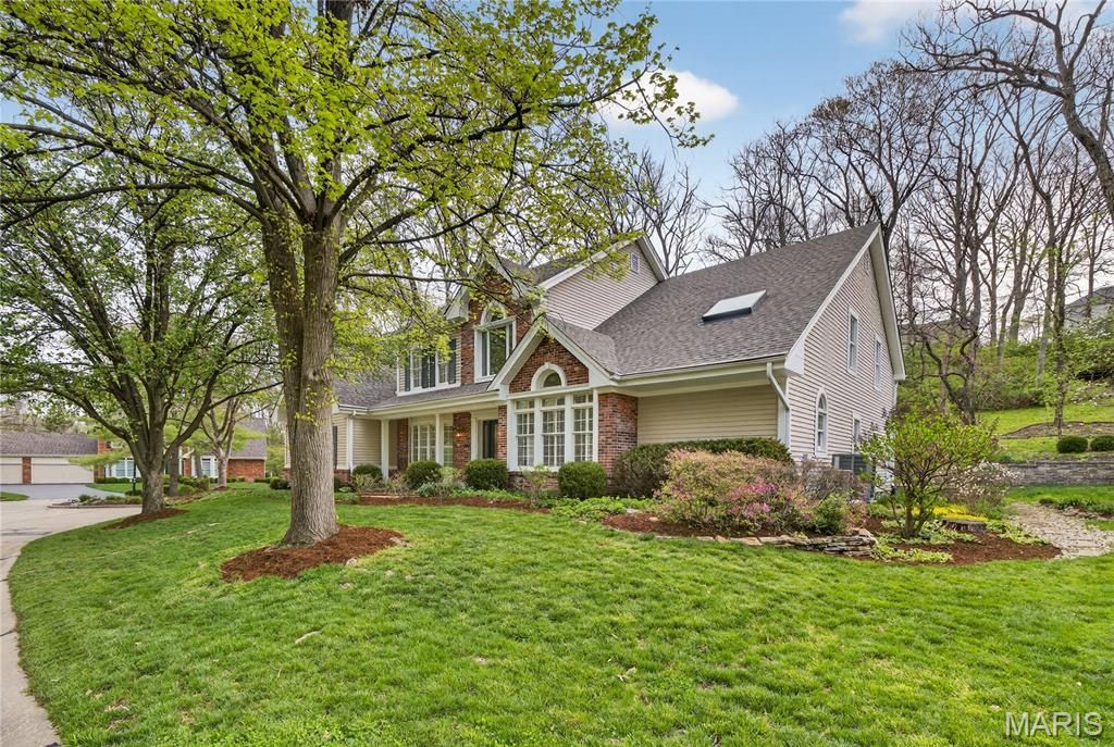 Photo of 1747 Baxter Forest Valley Court, Chesterfield, MO 63005 (MLS # 26007937)