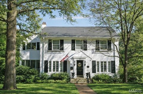 210 Jefferson Road Webster Groves MO 63119