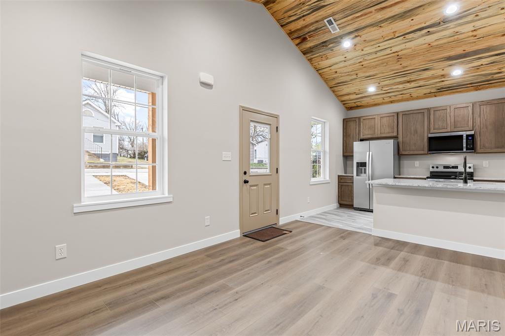 Crystal City - Residential