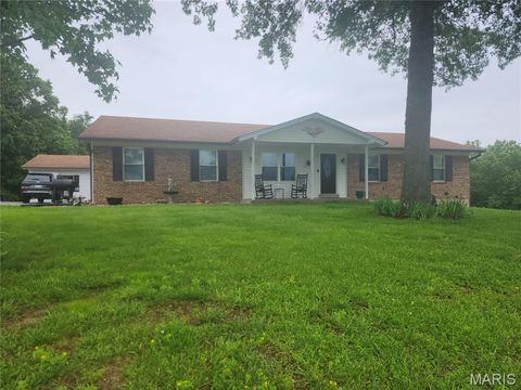 Photo of 1118 Emerald Drive, Moscow Mills, MO 63362 (MLS # 26030954)