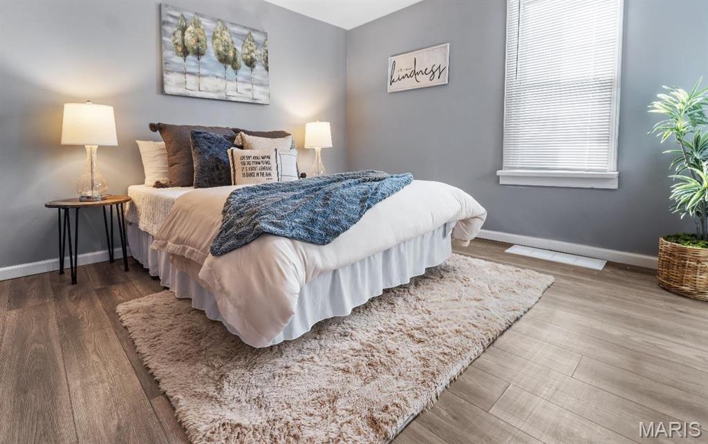 St Louis, Missouri 63114, United States, 2 Bedrooms Bedrooms, ,1 BathroomBathrooms,Residential,Active,9666