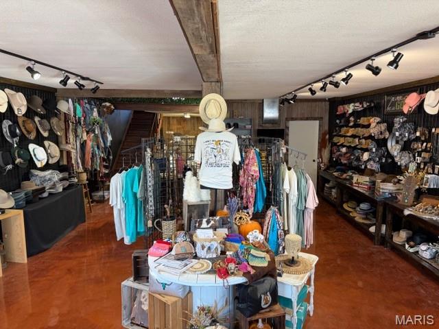 n/a - Commercial Sale