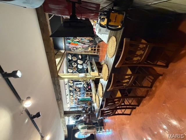 n/a - Commercial Sale