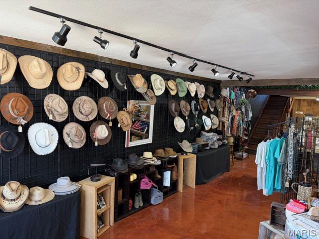 n/a - Commercial Sale