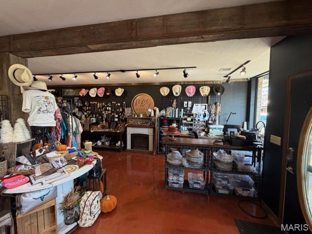 n/a - Commercial Sale