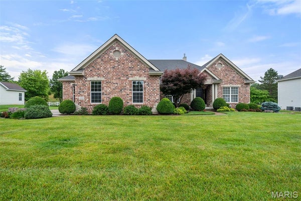 12532 GRANDVIEW FOREST DR, SAINT LOUIS, MO 63127 - Image 42d812ca9bd0ca9f45aa60b8cd1aa26f/3726292879