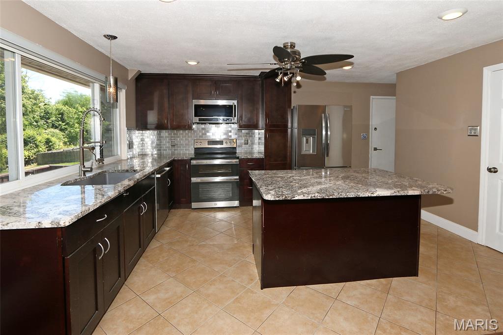Countryside Hill - Residential Lease