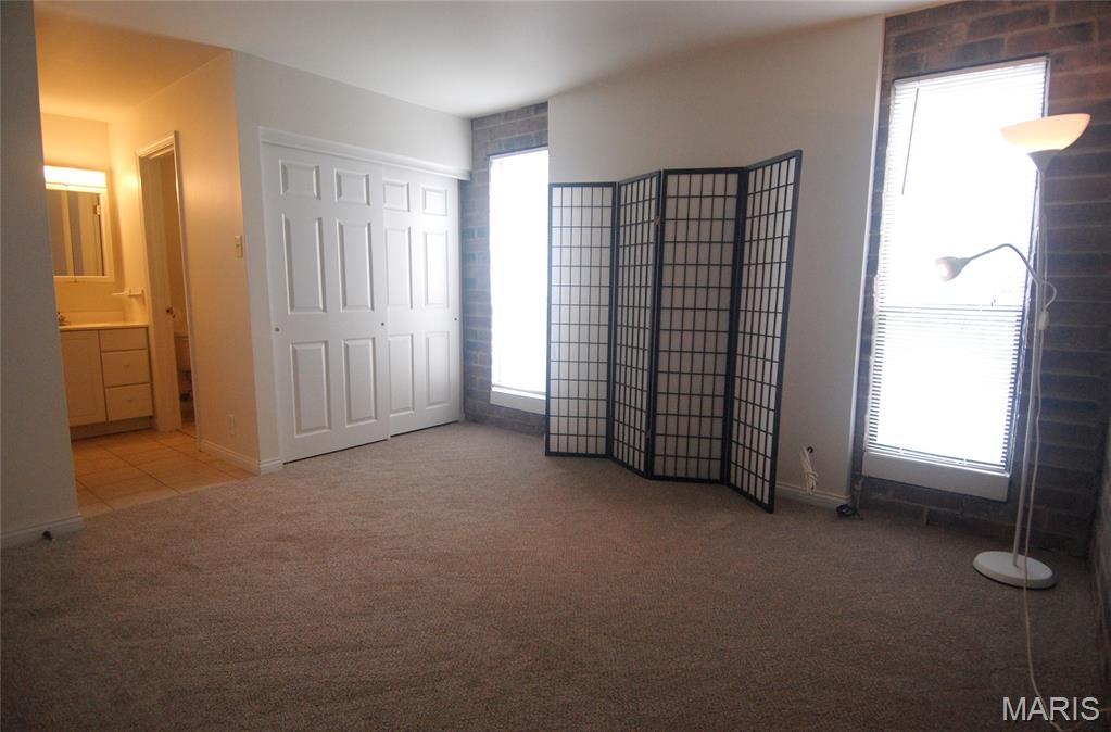 Old Ballas Village Condo - Residential