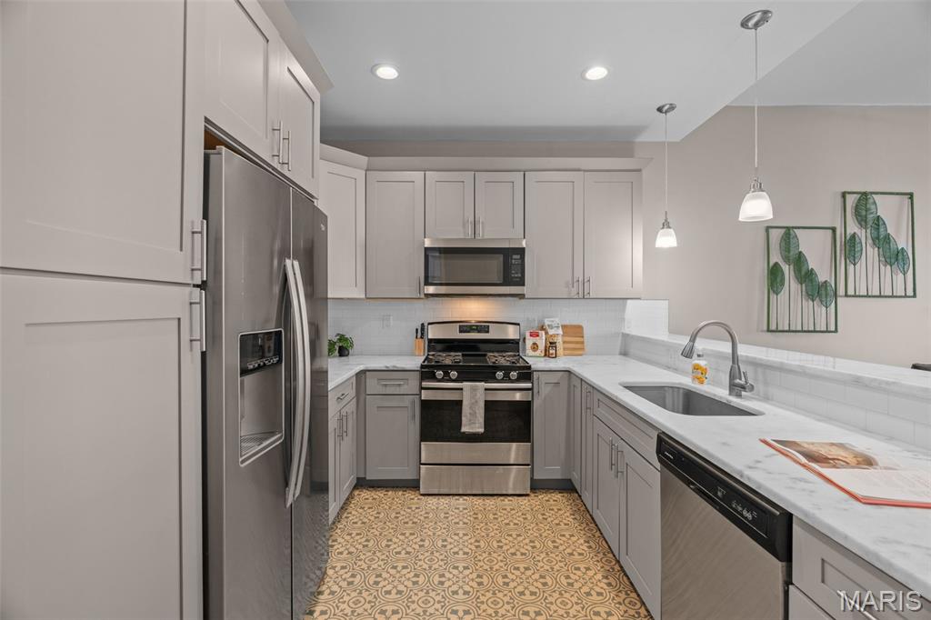 2253-2255 Indiana Ave Twnhs - Residential