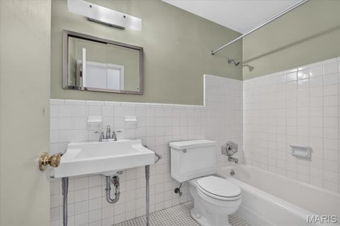 Tiny photo for 621 Windrush Drive, Kirkwood, MO 63122 (MLS # 26037975)