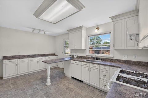 Tiny photo for 621 Windrush Drive, Kirkwood, MO 63122 (MLS # 26037975)