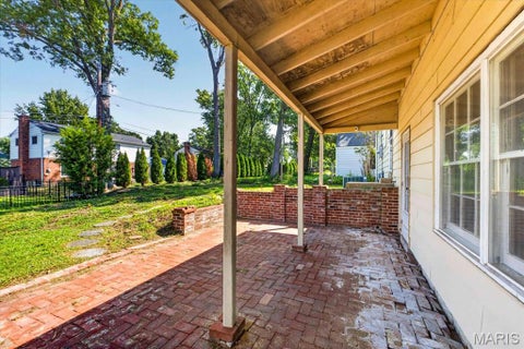 Tiny photo for 621 Windrush Drive, Kirkwood, MO 63122 (MLS # 26037975)