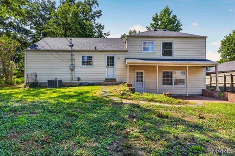 Tiny photo for 621 Windrush Drive, Kirkwood, MO 63122 (MLS # 26037975)