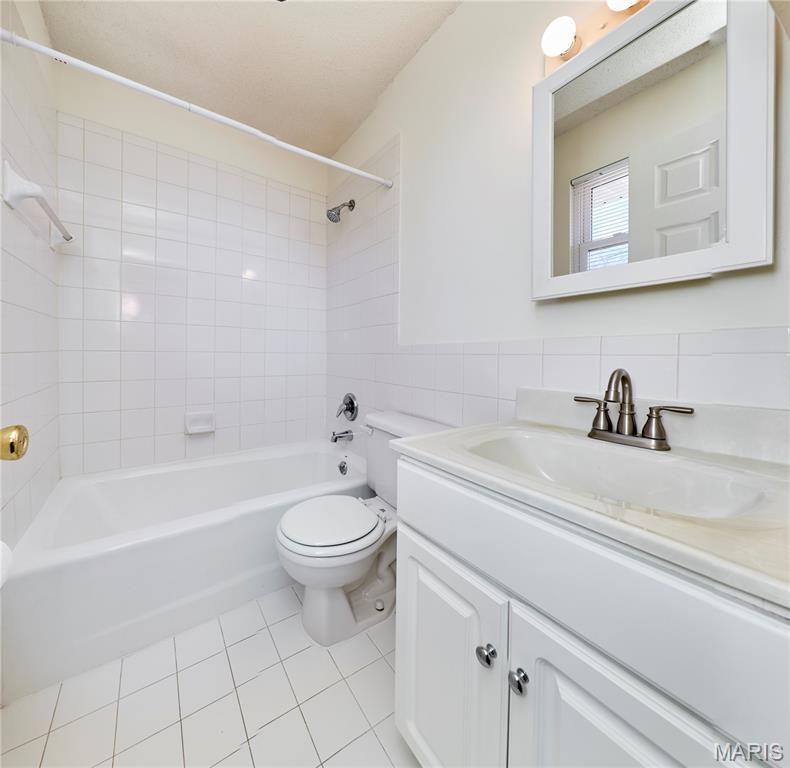 Loretto Manor 3 - Residential Lease