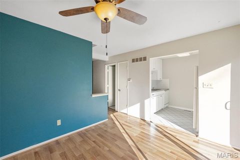 Tiny photo for 842 Wendevy Court, Ballwin, MO 63011 (MLS # 25078917)