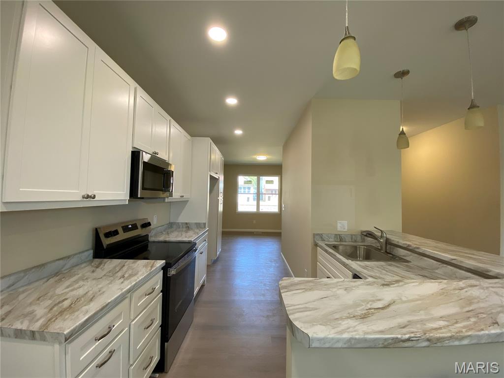 6518 Etzel Ave - Residential