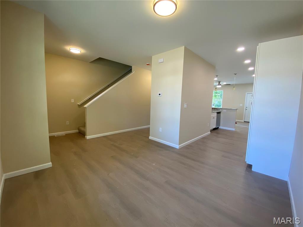 6518 Etzel Ave - Residential