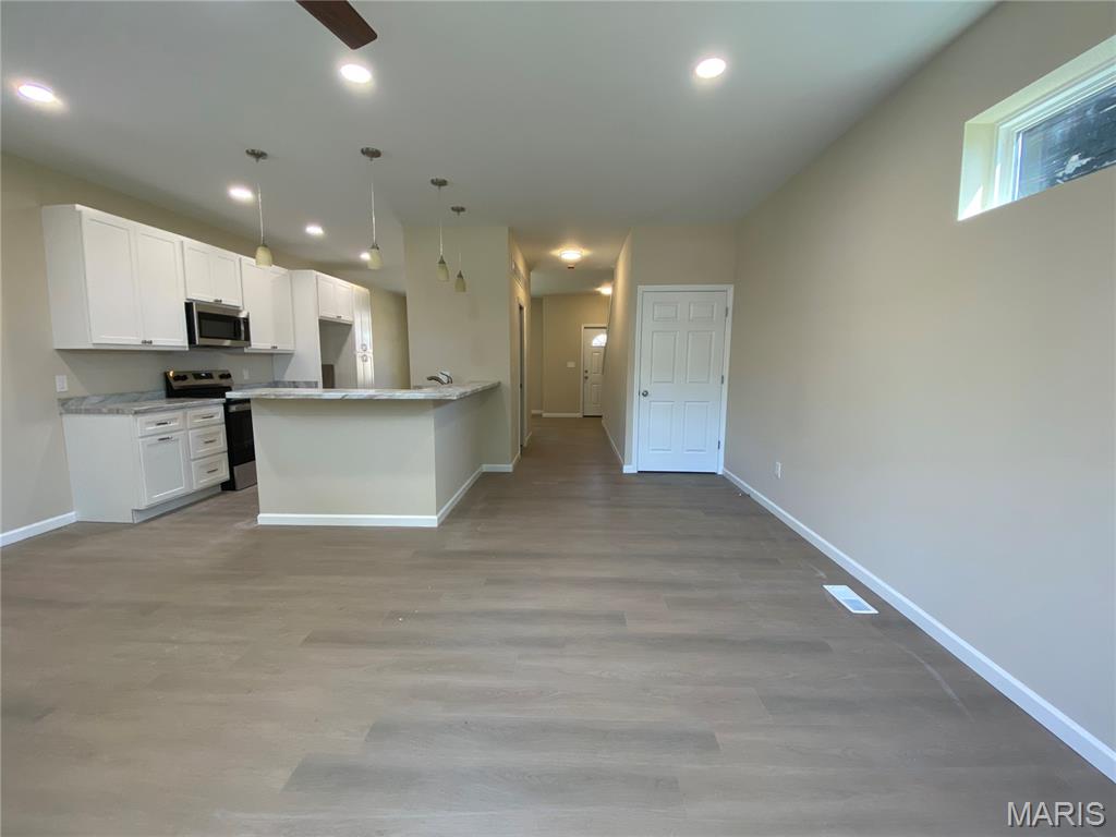 6518 Etzel Ave - Residential