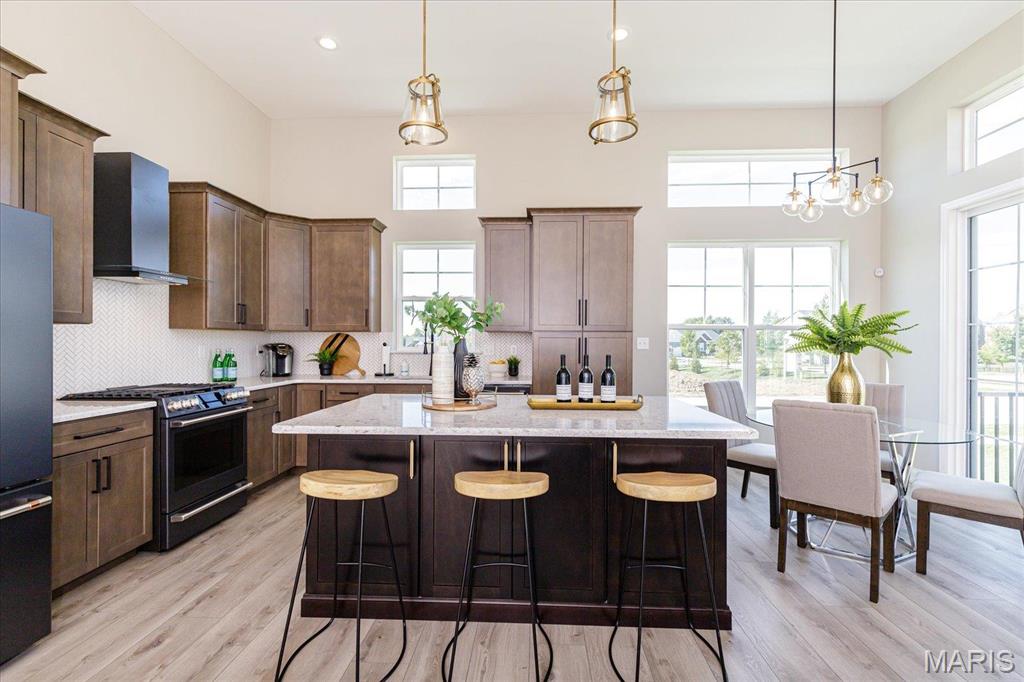 Ryehill Manor - Residential