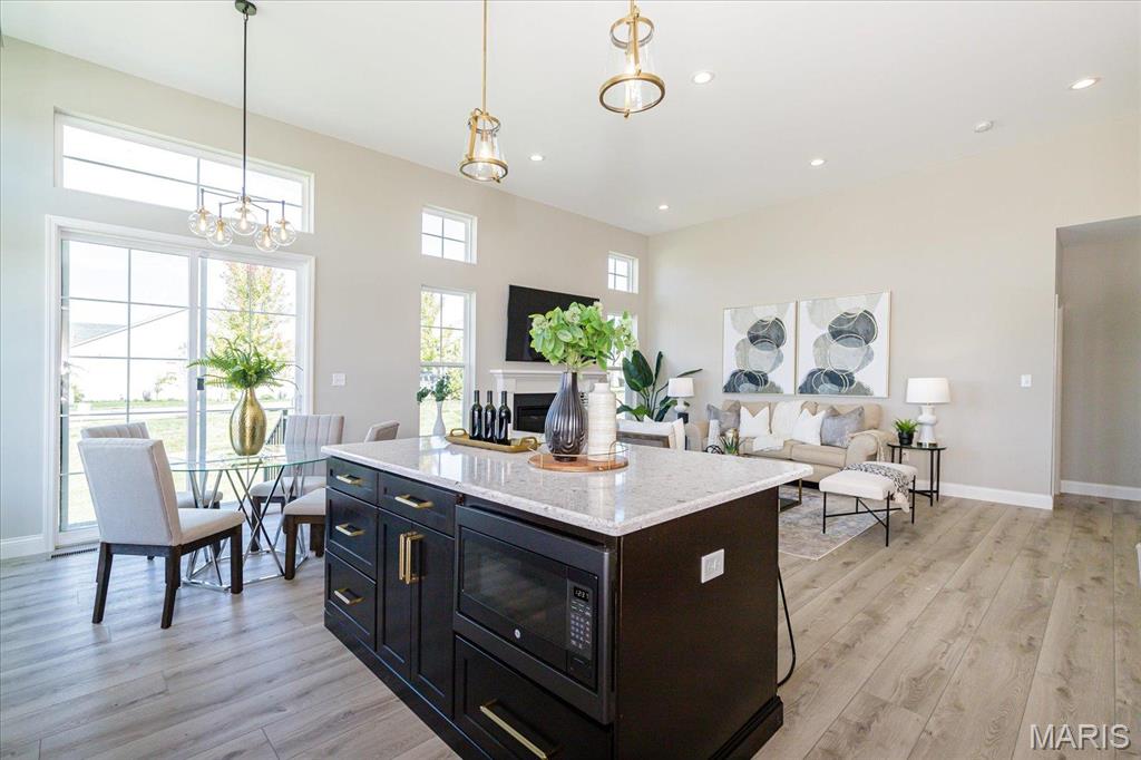 Ryehill Manor - Residential